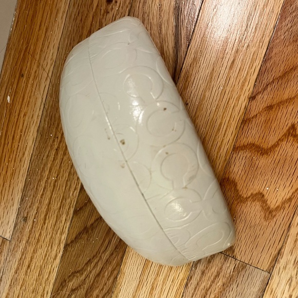 Coach Navy Blue Sunglasses (with Original Case and Cloth) - Picture 9 of 10